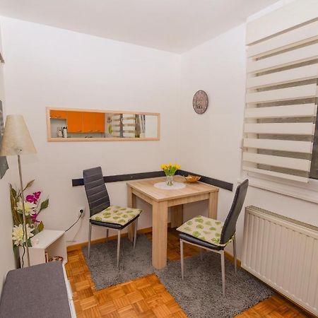 Studio Apartment Maestral Zagreb Exteriör bild